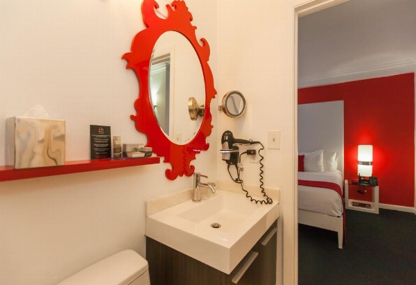 Red South Beach Hotel image 10
